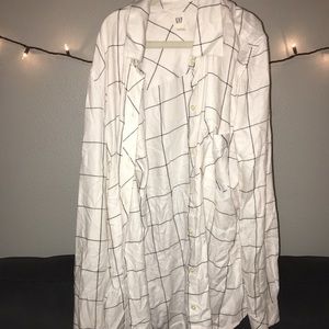 White and black checkered flannel.